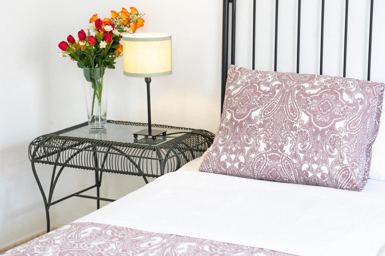 ברבטה Hostal Trafalgar מראה חיצוני תמונה