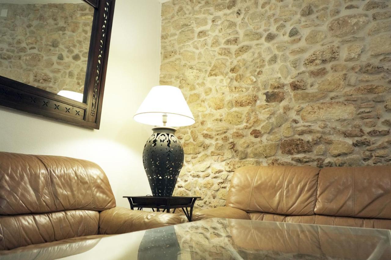 ברבטה Hostal Trafalgar מראה חיצוני תמונה